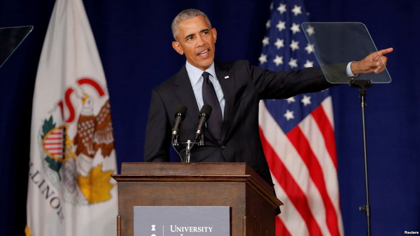 Барак Обама вернулся в публичную политику и призвал американцев идти на выборы для спасения демократии