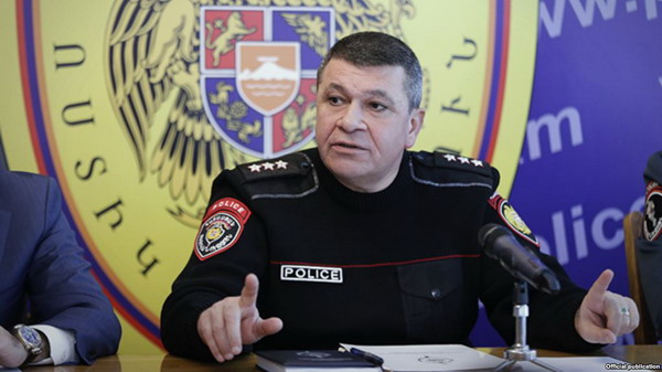 На основании публикации об особняке экс-главы Полиции Владимира Гаспаряна возбуждено уголовное дело