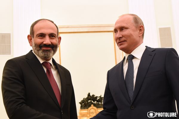 Не случайно, что перед встречей с Пашиняном Путин встречается с руководством Азербайджана, затем Ирана: «Грапарак»