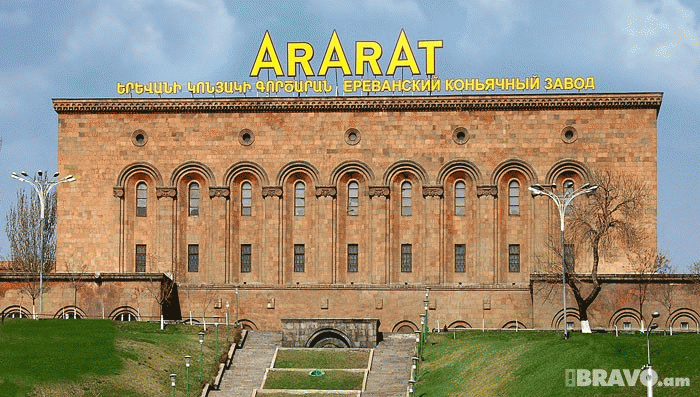 Ответ Ереванского коньячного завода на акцию протеста виноградарей Армавира