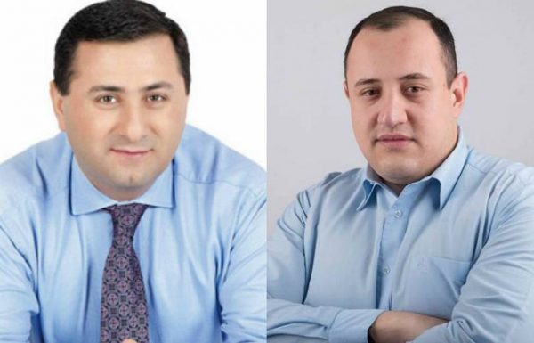 Неизвестный проник в парламентские кабинеты Самвела Фарманяна и Миграна Акобяна: «Айкакан жаманак»