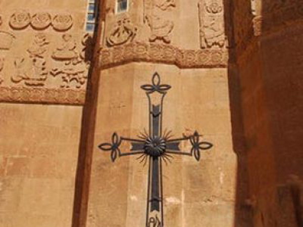 Сегодня Армянская Апостольская Церковь отмечает Хачверац — праздник Воздвижения Креста Господня