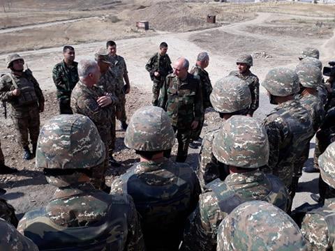 Бако Саакян посетил южный участок арцахо-азербайджанской границы