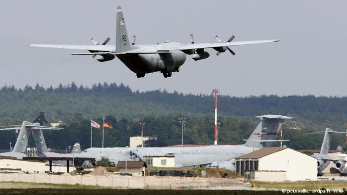 На базу ВВС США «Рамштайн» в Германии доставлена крупнейшая партия боеприпасов в XXI веке