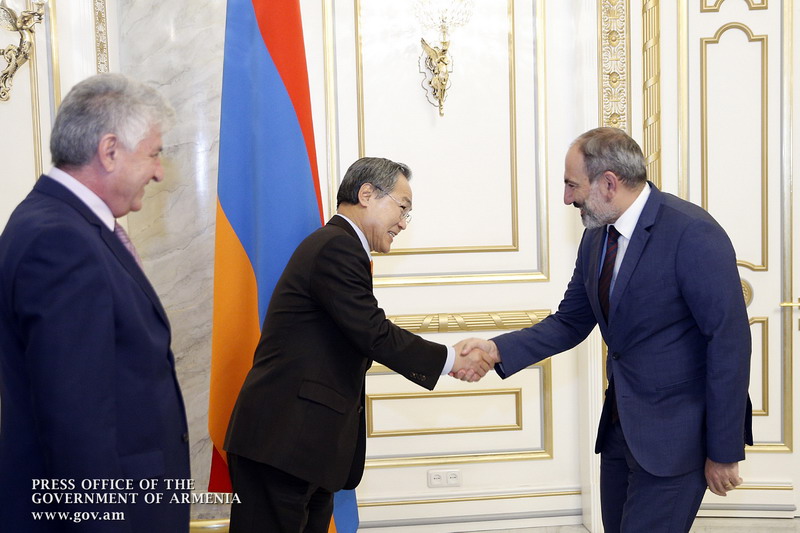 Никол Пашинян принял Чрезвычайного и Полномочного посла Республики Корея в Армении