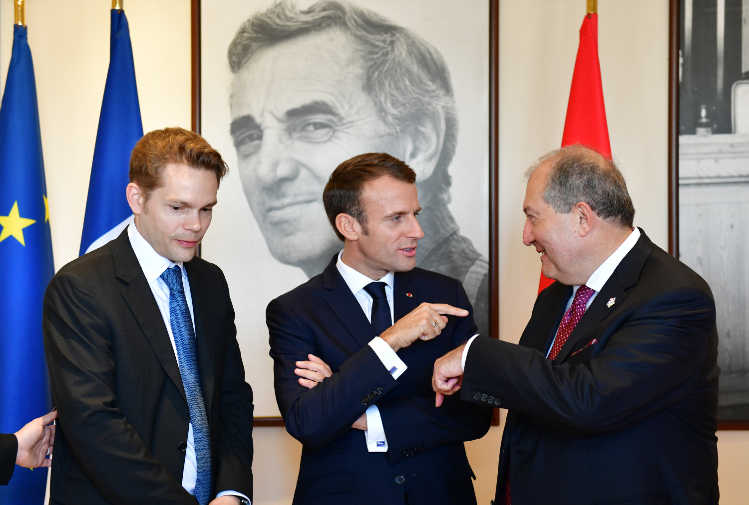 Президенты Армении и Франции приняли участие в презентации проекта Центра «Азнавур»