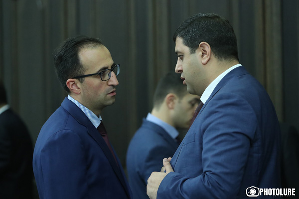 И.о. главы Минздрава Арсен Торосян считает, что провокацию против него организовал Армен Мурадян