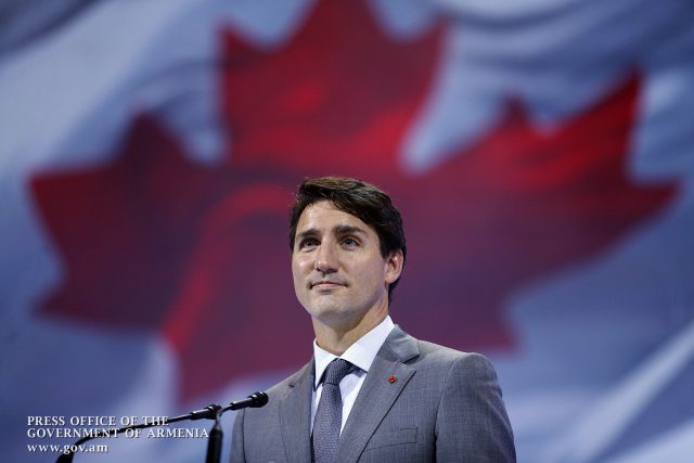 Курьезы Франкофонии: Премьер-министр Канады заблудился, а госпожа Макрон получила комплименты от мужчины