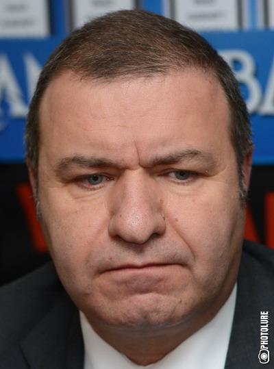 Пояснение «Газпром Армения» указывает на то, что в основе тарифа, а если хотите – скидки – 15 долларов: Микаел Мелкумян