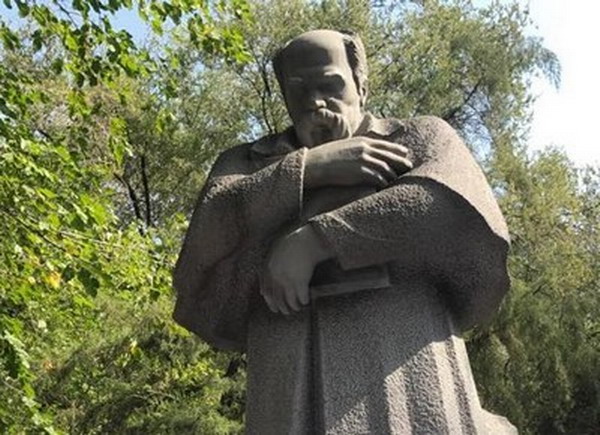 В Ереване торжественно открыт памятник Тарасу Шевченко: видео