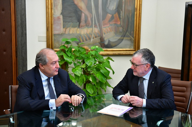 Президент Саргсян пригласил главу Совета национальных исследований Италии в Армению