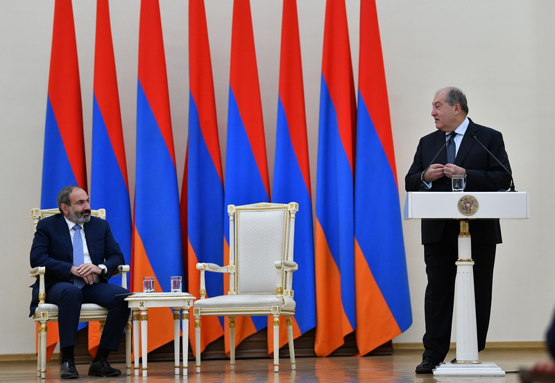 Лучшее время сделать также и экономическую революцию: Президент Армен Саргсян