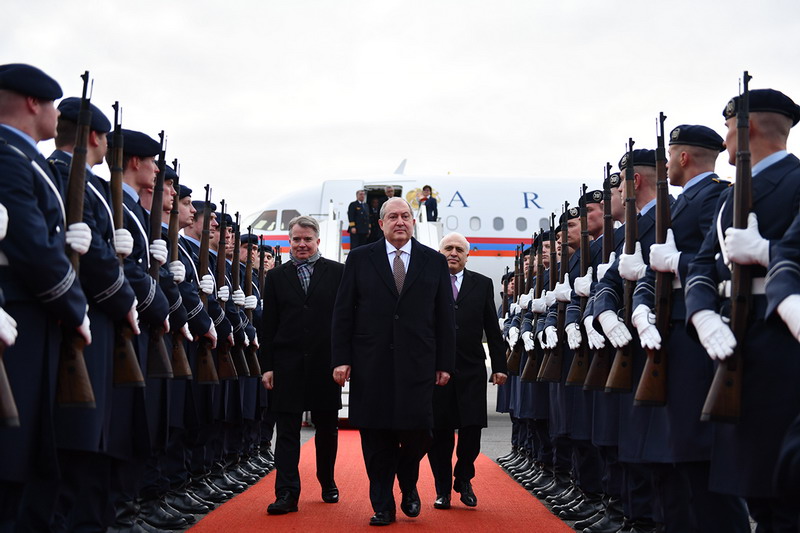 Президент Армении прибыл в Германию с официальным визитом