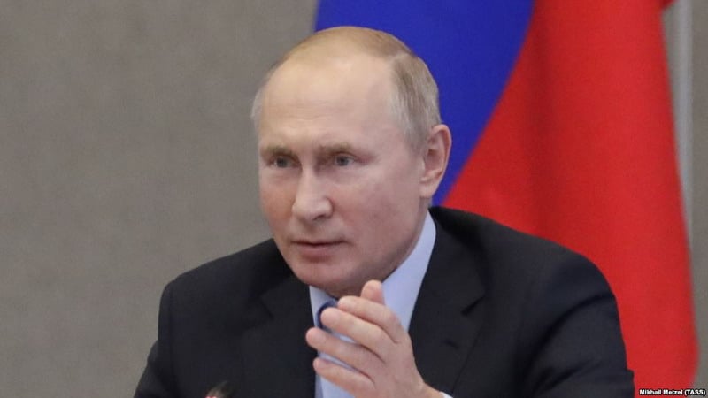 «Не спешите, я пока никуда не собираюсь»: Путин — о России после себя