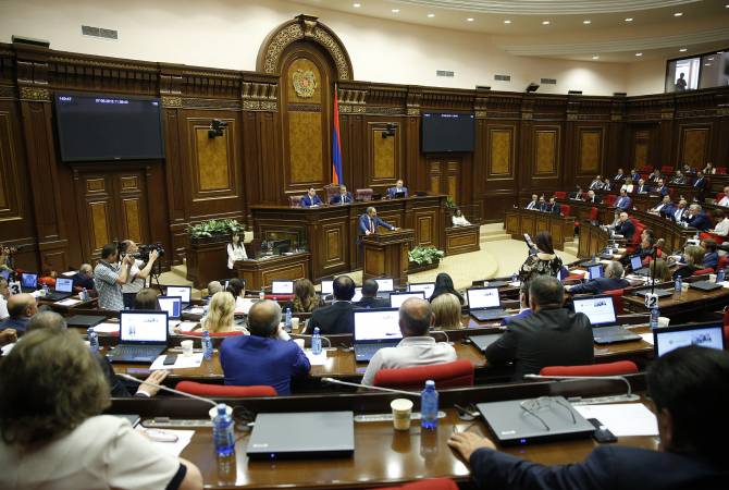 Расследуются уголовные дела о злоупотреблениях и хищениях на 200 млн долларов: Никол Пашинян в парламенте