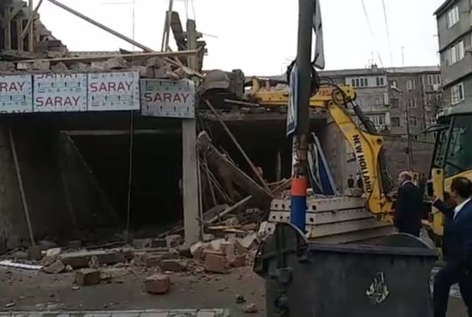 Решением мэра Еревана в Нор Норке демонтирована незаконная постройка площадью свыше 1100 кв.м: видео