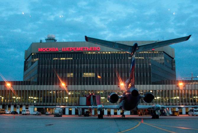 В аэропорту Шереметьево под шасси самолета погиб гражданин Армении