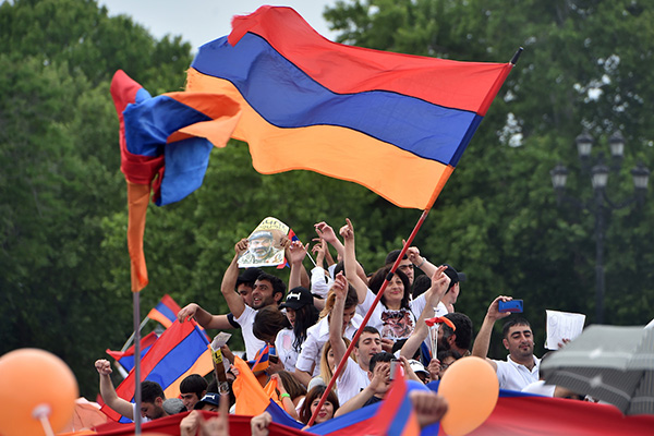 Армения идет по пути Латинской Америки, а не цветных революций, и вот почему это хорошо: Foreign Policy