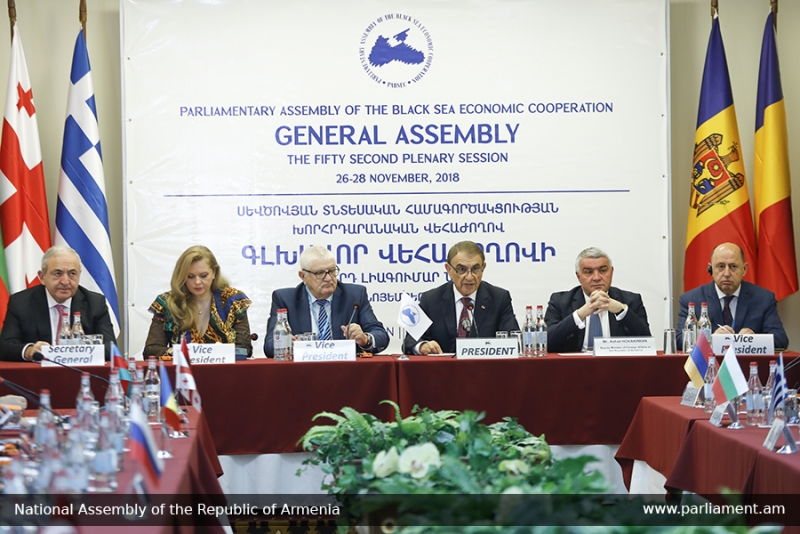 Армения председательство в ПАЧЭС передала Азербайджану: Генассамблея завершила работу в Ереване