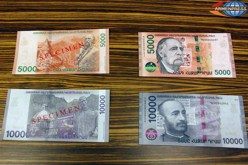 С сегодняшнего дня появятся в обращении три новые банкноты третьего поколения: фото