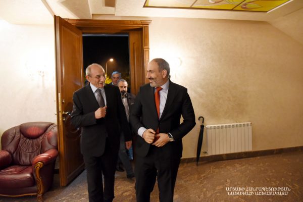 Бако Саакян в Ереване встретился с Николом Пашиняном