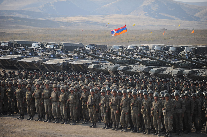 Армия обороны Арцаха: Азербайджан продолжает интенсивно нарушать режим прекращения огня
