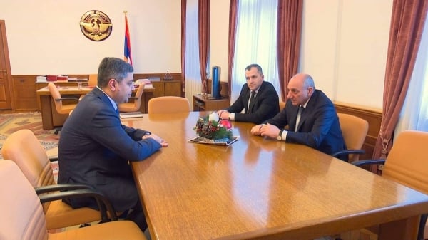 Бако Саакян принял директора СНБ Армении Артура Ванецяна