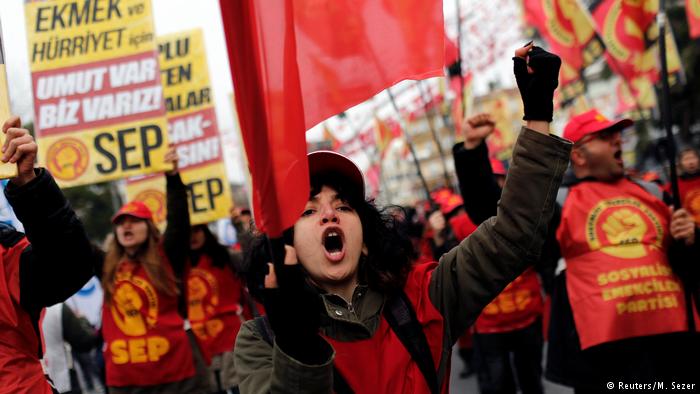 В Стамбуле прошла крупная акция протеста против повышения цен и роста инфляции