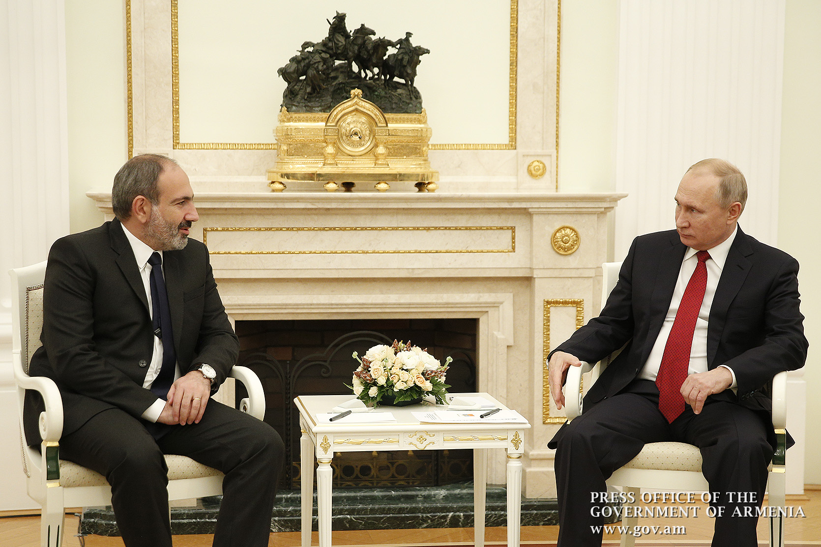 Пашинян пригласил Путина посетить Армению с официальным визитом