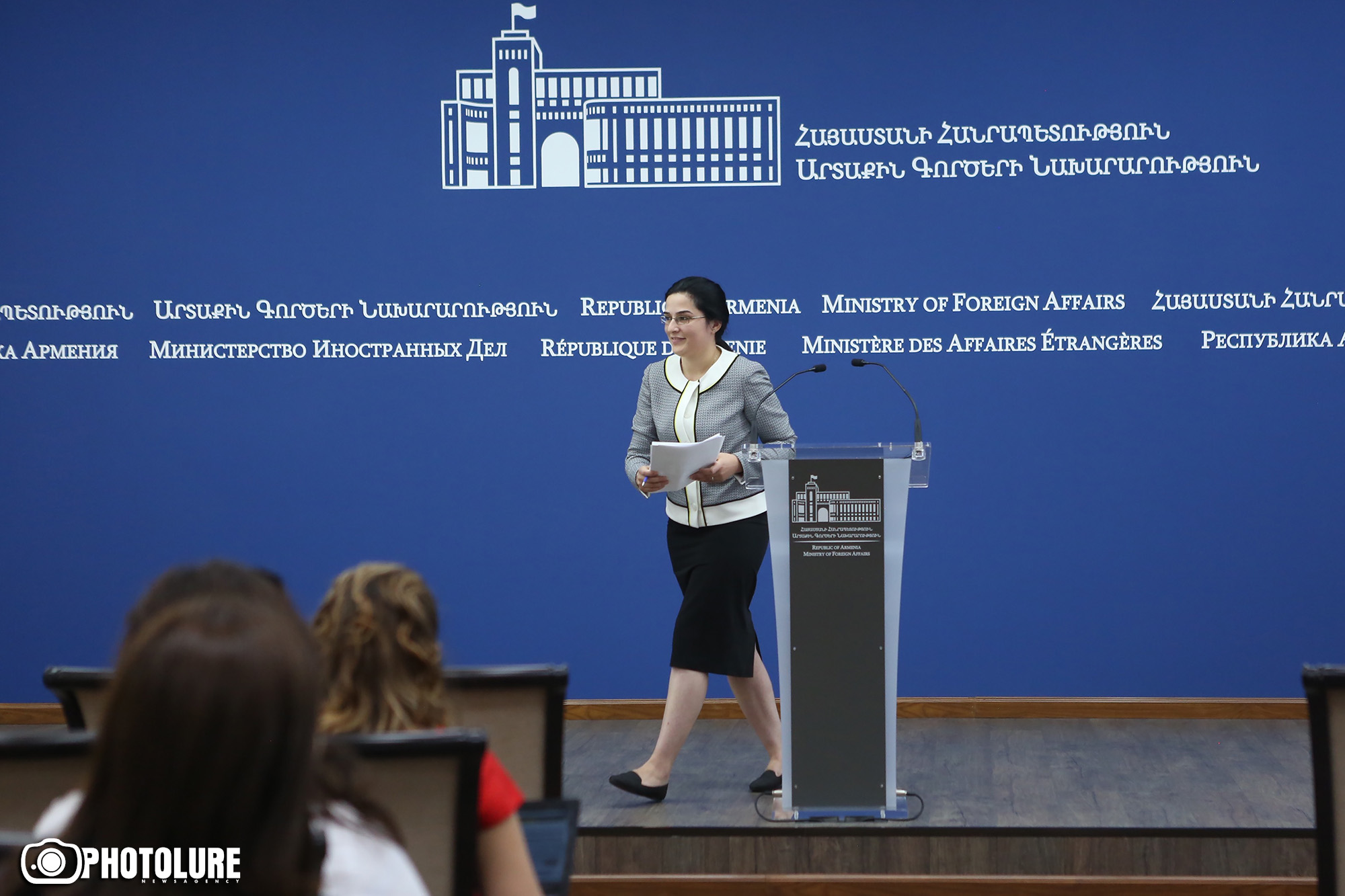 Предусловия, не говоря уже об угрозах, не повлияют на нашу позицию в переговорах: МИД Армении