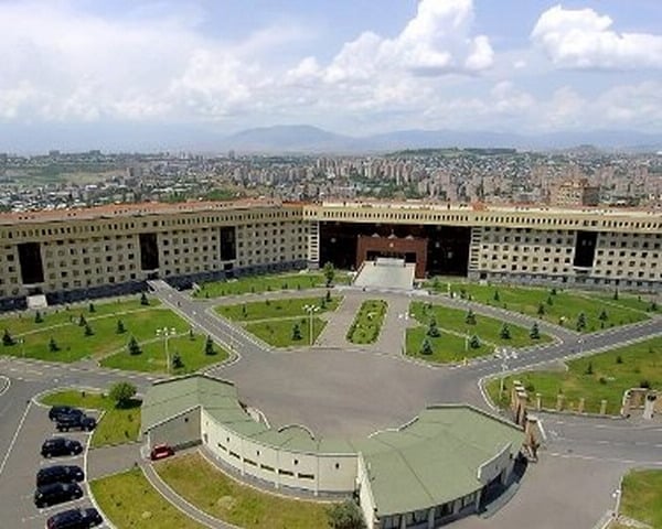 МО Армении: появление сил погранслужбы Азербайджана на границе с Арменией «не может ослабить бдительность армянской стороны»