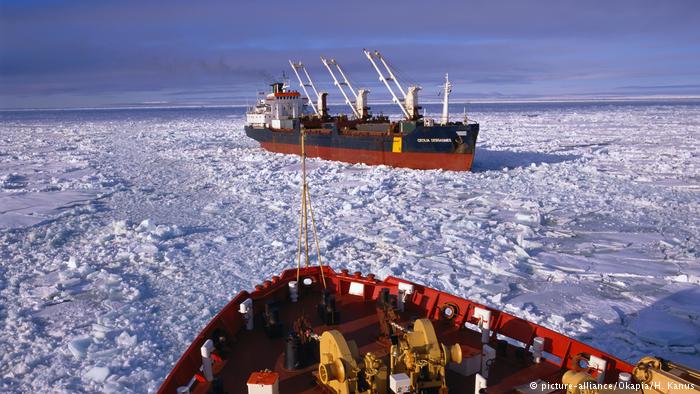 США готовятся к отправке военных кораблей и их тестированию в Арктике