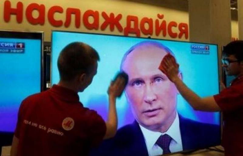 Как можно меньше «России» — в эфире и в жизни