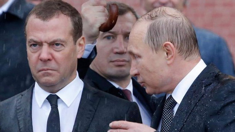 ВЦИОМ: рейтинг доверия Путину снизился до исторического минимума — 33,4%