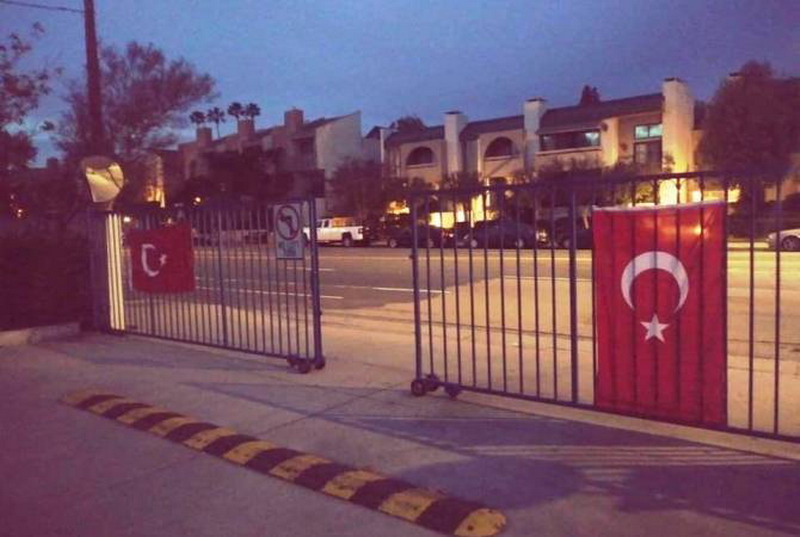 Комитет Айдата США и конгрессмены осудилии инцидент с турецкими флагами на армянских школах