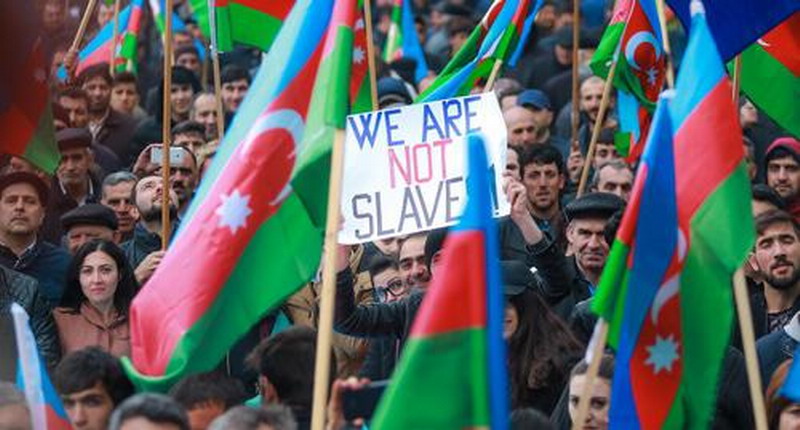 Оппозиция в Азербайджане провела самый многолюдный за последние годы митинг: видео