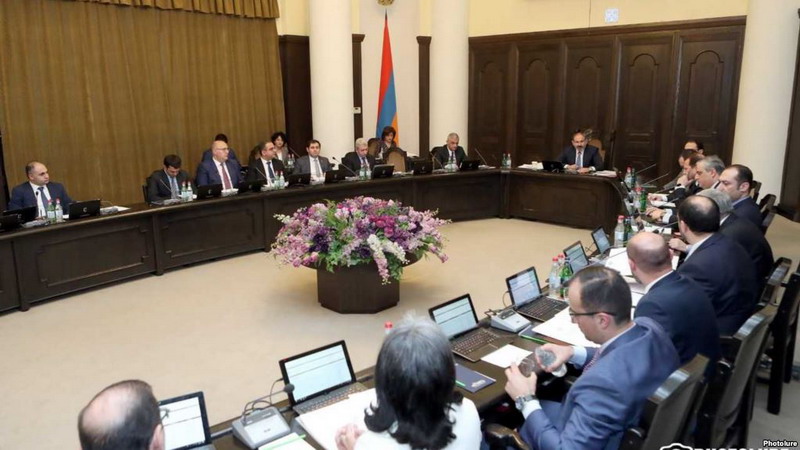 Правительство Армении представило пятилетнюю программу