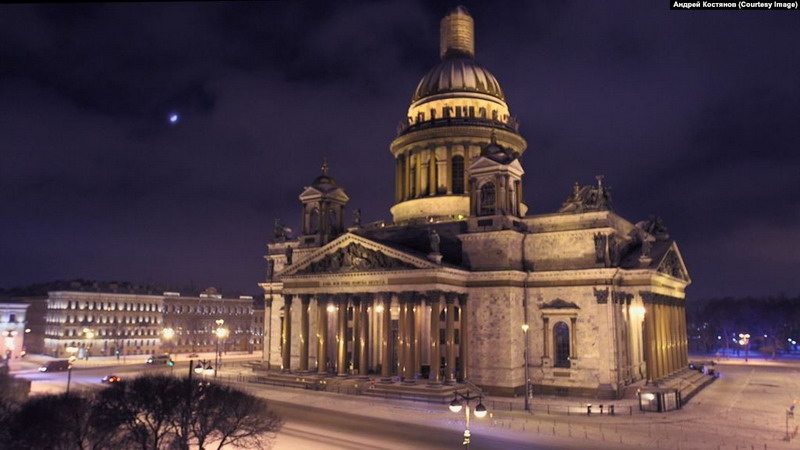 В Исаакиевском соборе Санкт-Петербурга хор спел песню об атомной бомбардировке США: видео
