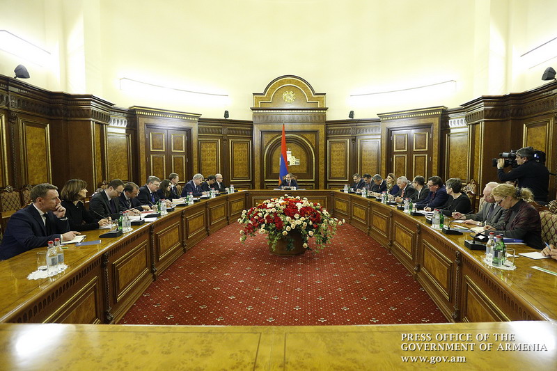 Премьер-министр Армении принял делегацию специальных послов ЕС по Восточному партнерству