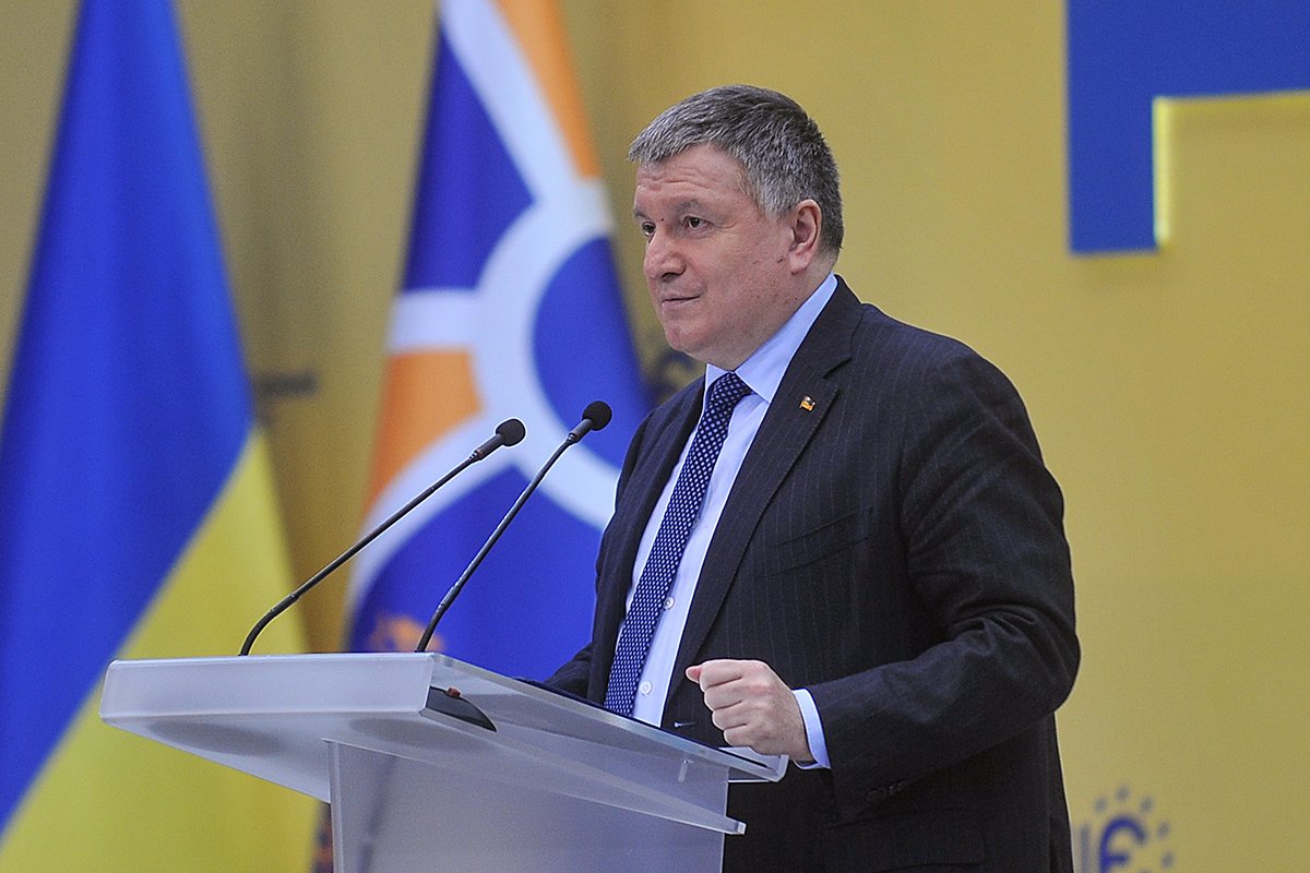Глава МВД Украины Арсен Аваков охарактеризовал президента РФ нецензурным словом: видео