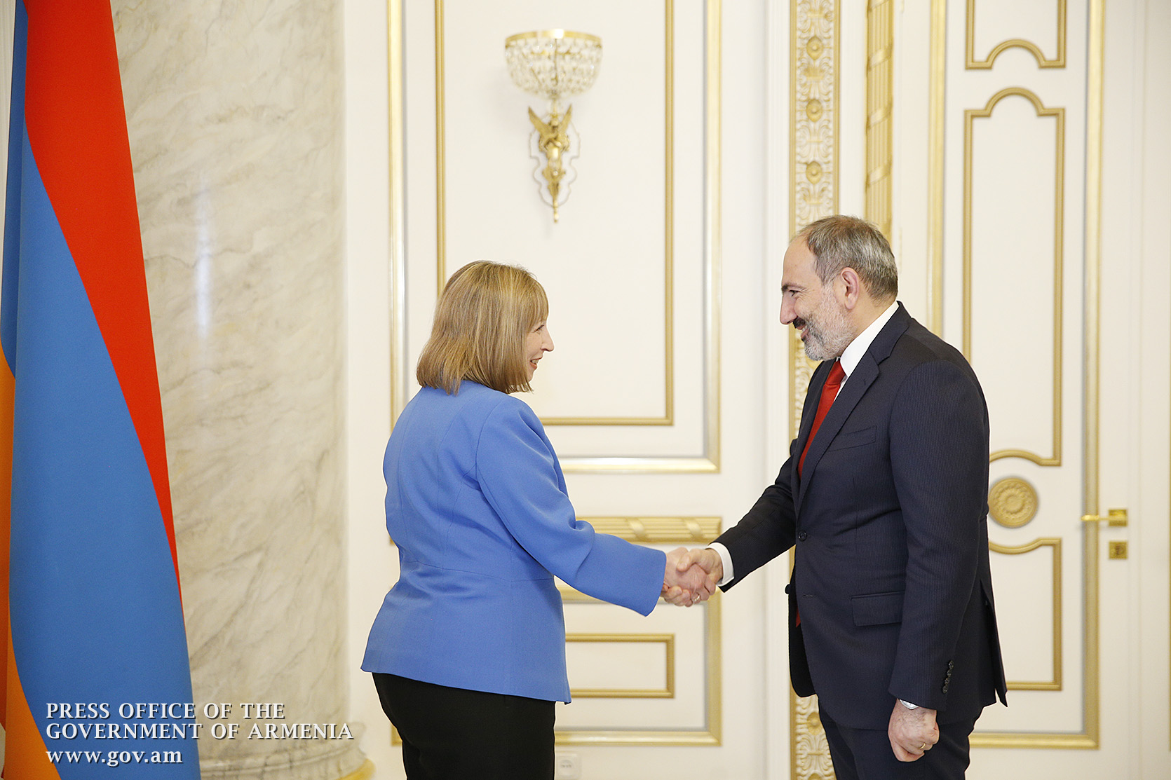 Посол Линн Трэйси подтвердила приверженность США поддержке суверенной Армении