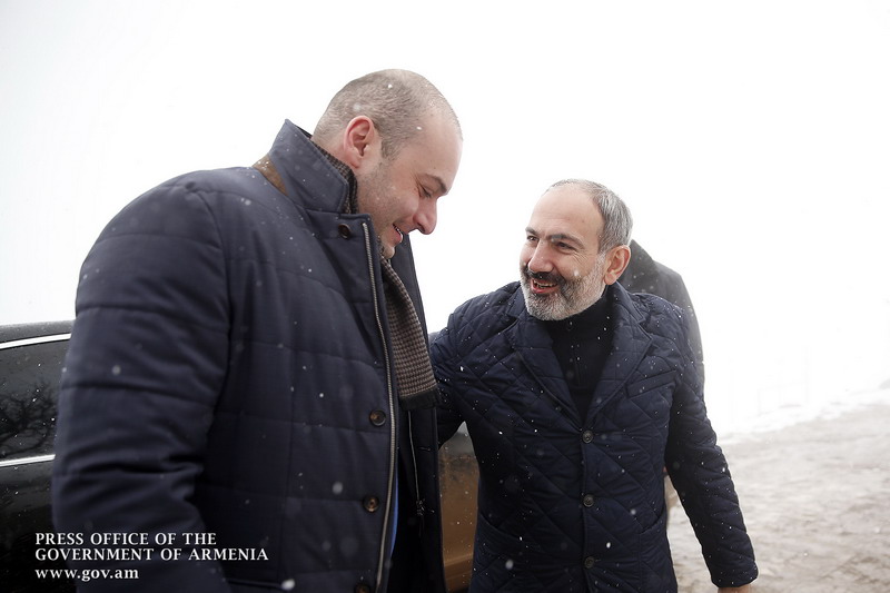 Никол Пашинян в Енокаване провел неформальную встречу с премьер-министром Грузии Мамукой Бахтадзе