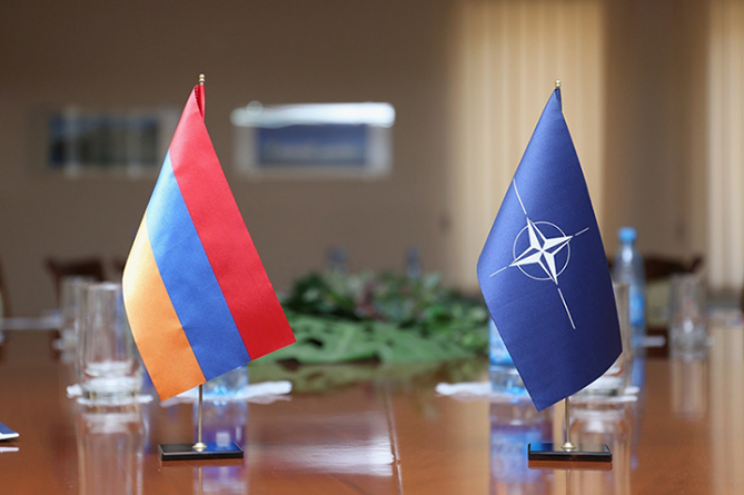 НАТО уважает выбор Армении в вопросе ее союзников: Джеймс Аппатурай