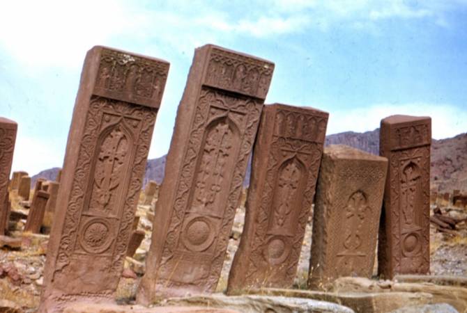 The Guardian: уничтожение армянского наследия в Азербайджане превосходит вандализм ИГИЛ