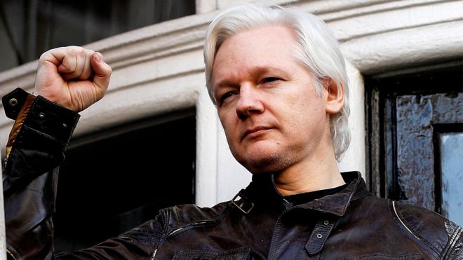 Основатель WikiLeaks Джулиан Ассанж арестован британской полицией в Лондоне
