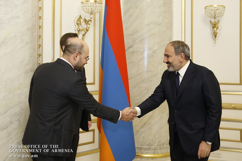 Никол Пашинян принял руководителей МТС: компания продолжит инвестировать в Армении