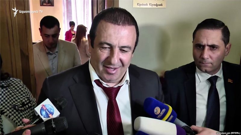 «Наира Зограбян повела себя правильно»: Гагик Царукян — о выступлении трансгендера в парламенте