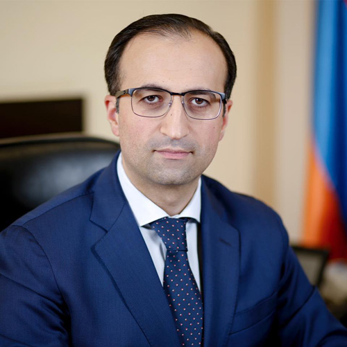 Министр Арсен Торосян прокомментировал задержание своего заместителя