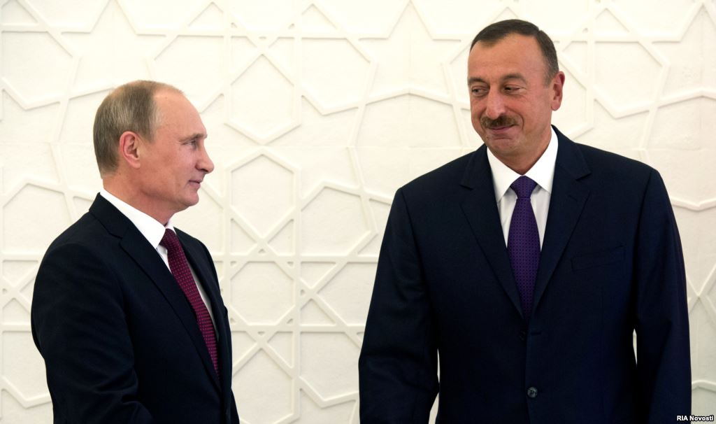 Путин — Алиеву: Москва продолжит посреднические усилия по мирному урегулированию карабахского конфликта