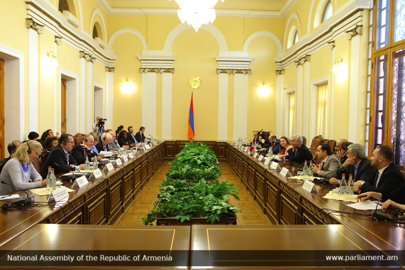 Депутаты Национального Собрания Армении встретились с конгрессменами США